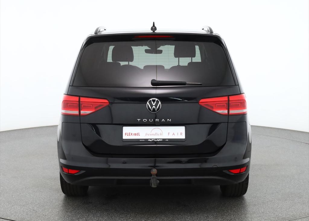 Volkswagen Touran 2024 г. Чёрный, пробег 44544 км