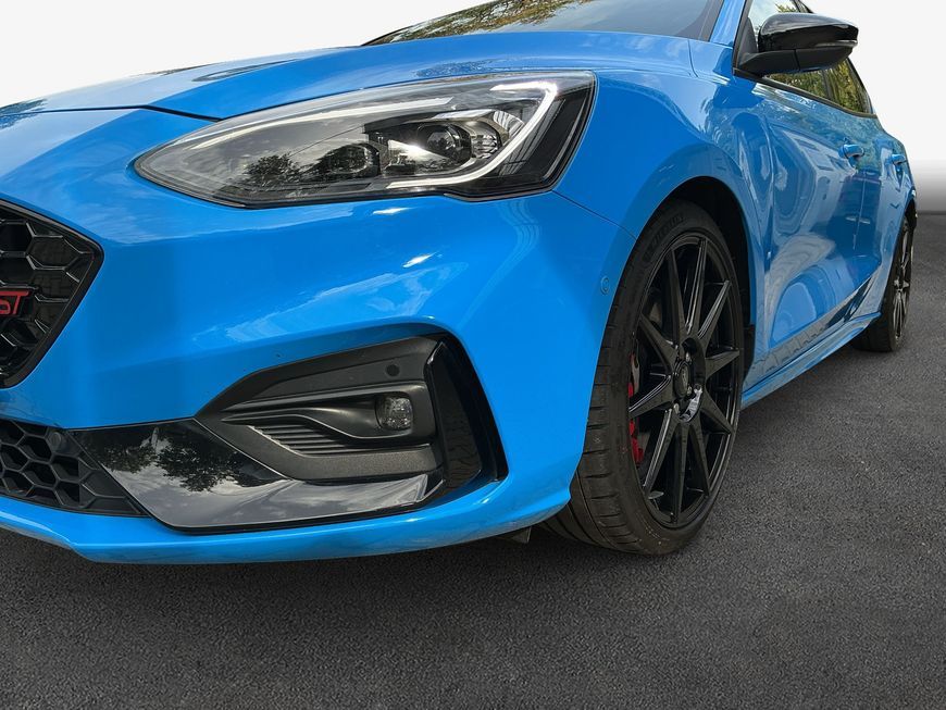 Ford Focus 2022 г. Синий, пробег 53781 км