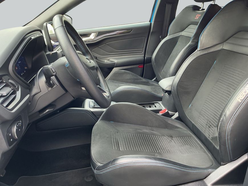 Ford Focus 2022 г. Синий, пробег 53781 км