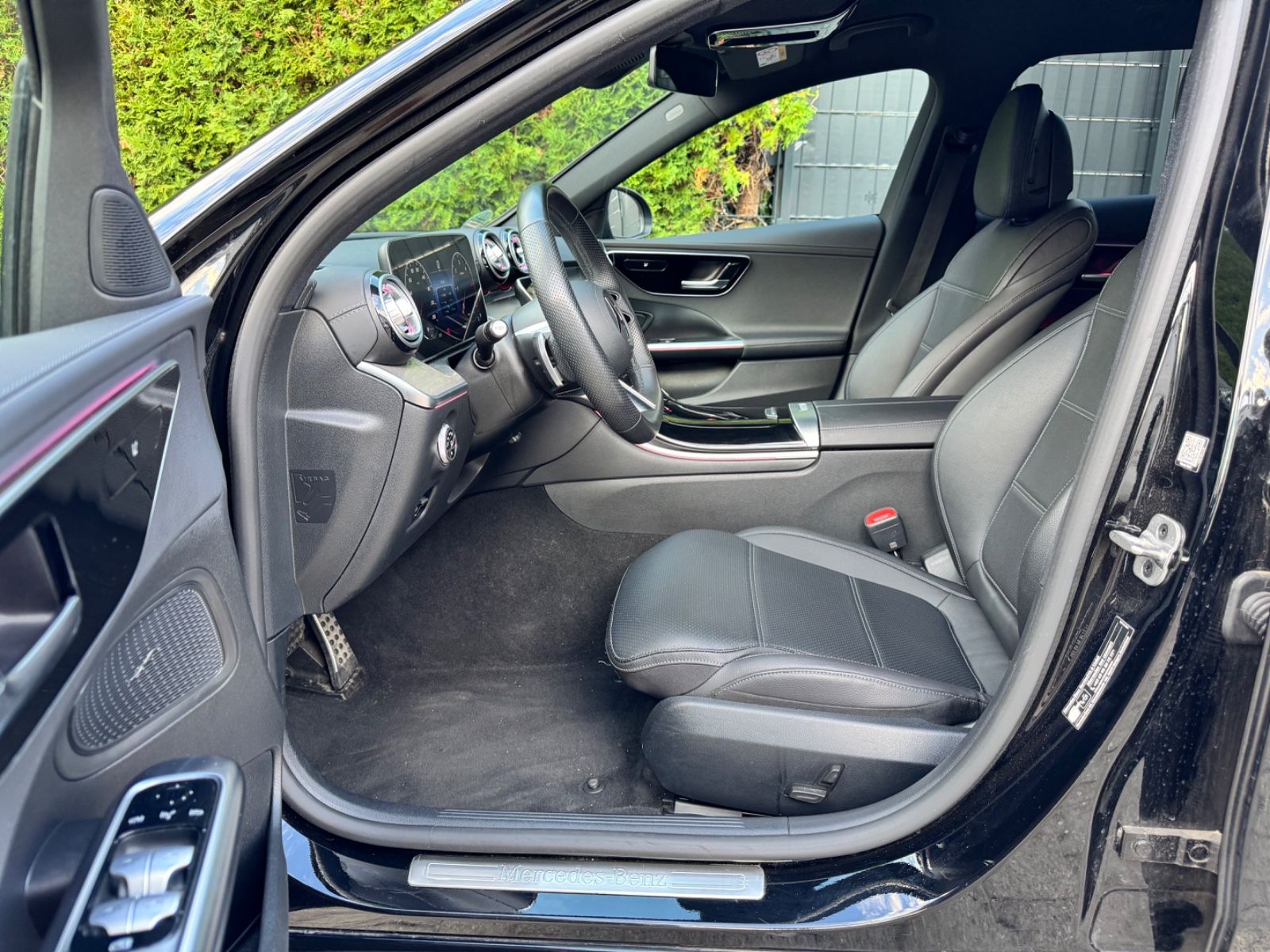 Mercedes-Benz C 220 2023 г. Чёрный, пробег 59660 км