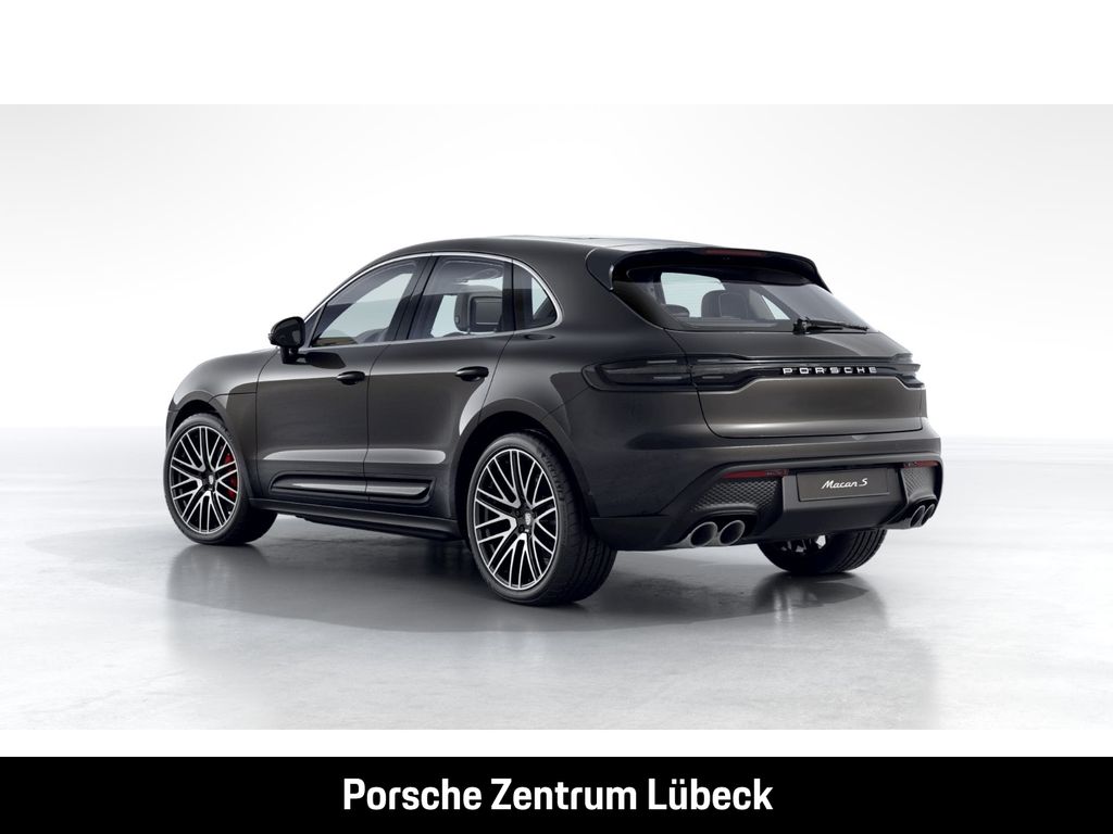 Porsche Macan 2022 г. Серый, пробег 48000 км