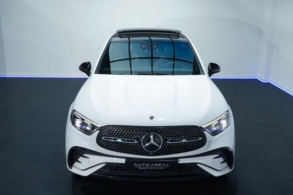Mercedes-Benz GLC 450 2024 г. Белый, пробег 47068 км