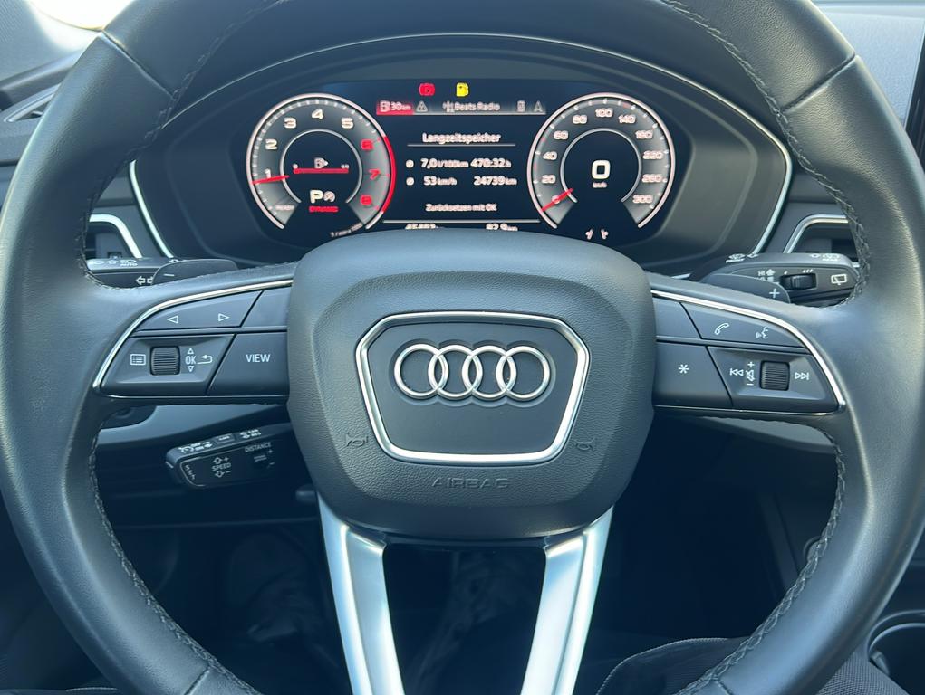 Audi A4 2023 г. Серебристый, пробег 45410 км