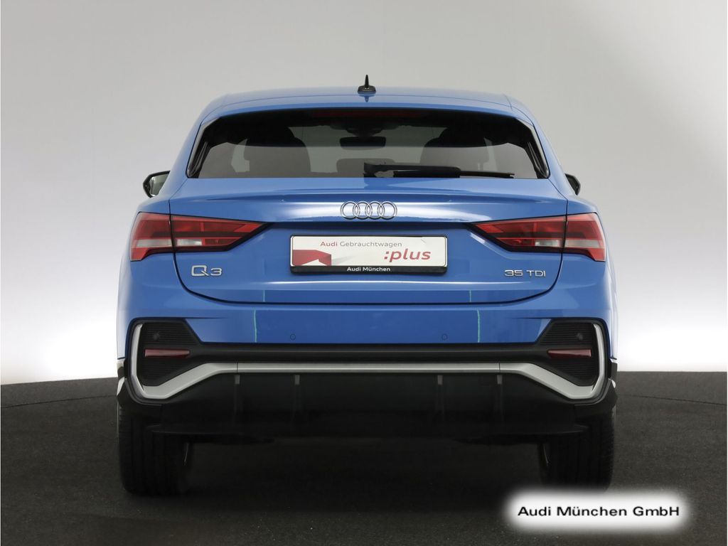 Audi Q3 2022 г. Синий, пробег 59139 км