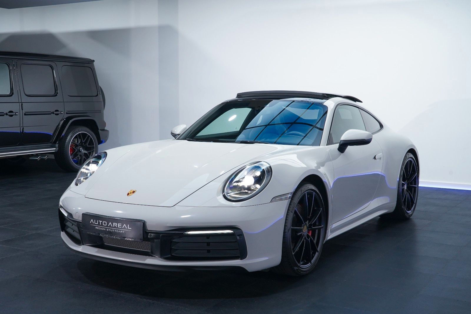 Porsche 992 2021 г. Серый, пробег 35295 км