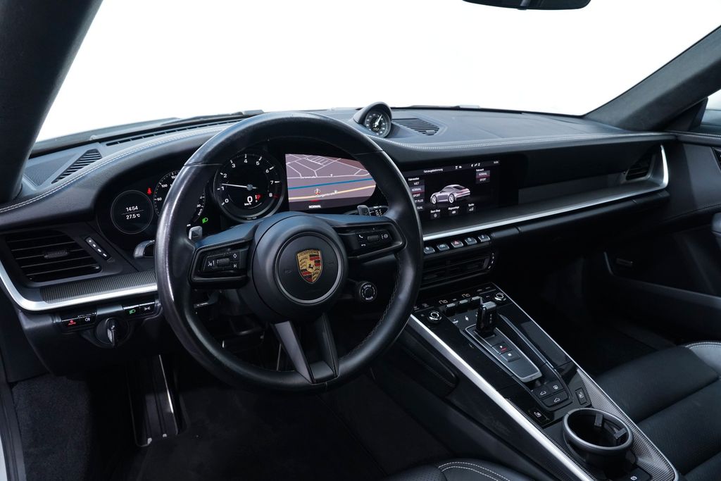 Porsche 992 2021 г. Серый, пробег 35295 км