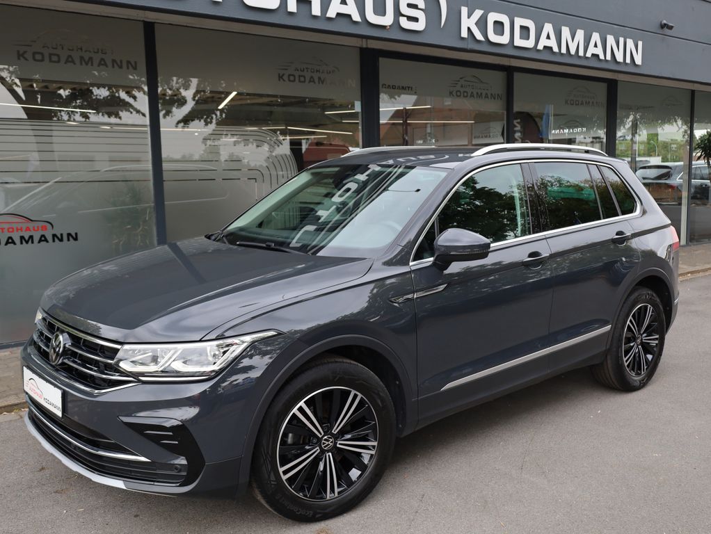 Volkswagen Tiguan 2023 г. Серый, пробег 29235 км