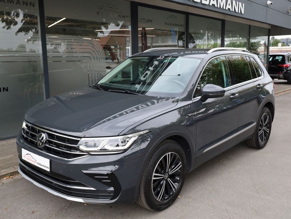 Volkswagen Tiguan 2023 г. Серый, пробег 29235 км