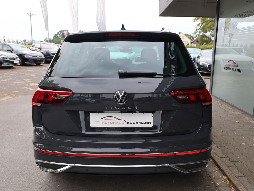 Volkswagen Tiguan 2023 г. Серый, пробег 29235 км