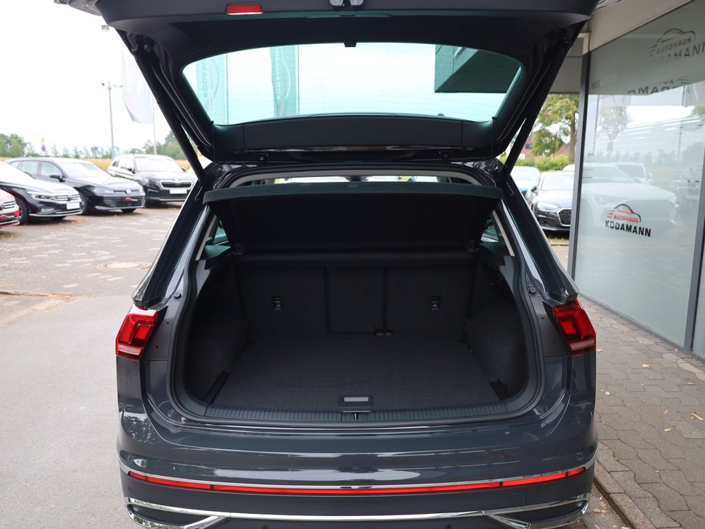 Volkswagen Tiguan 2023 г. Серый, пробег 29235 км