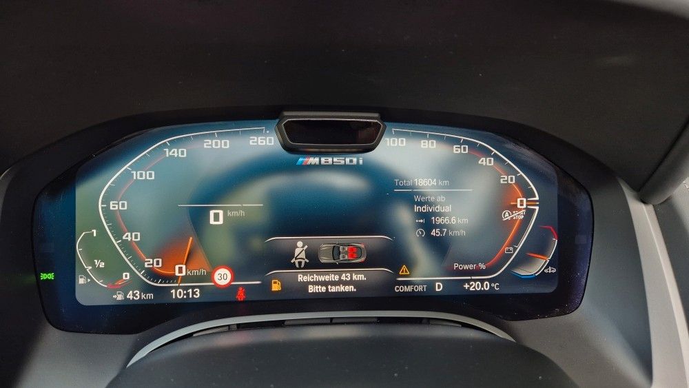 BMW M850 2024 г. Белый, пробег 22100 км