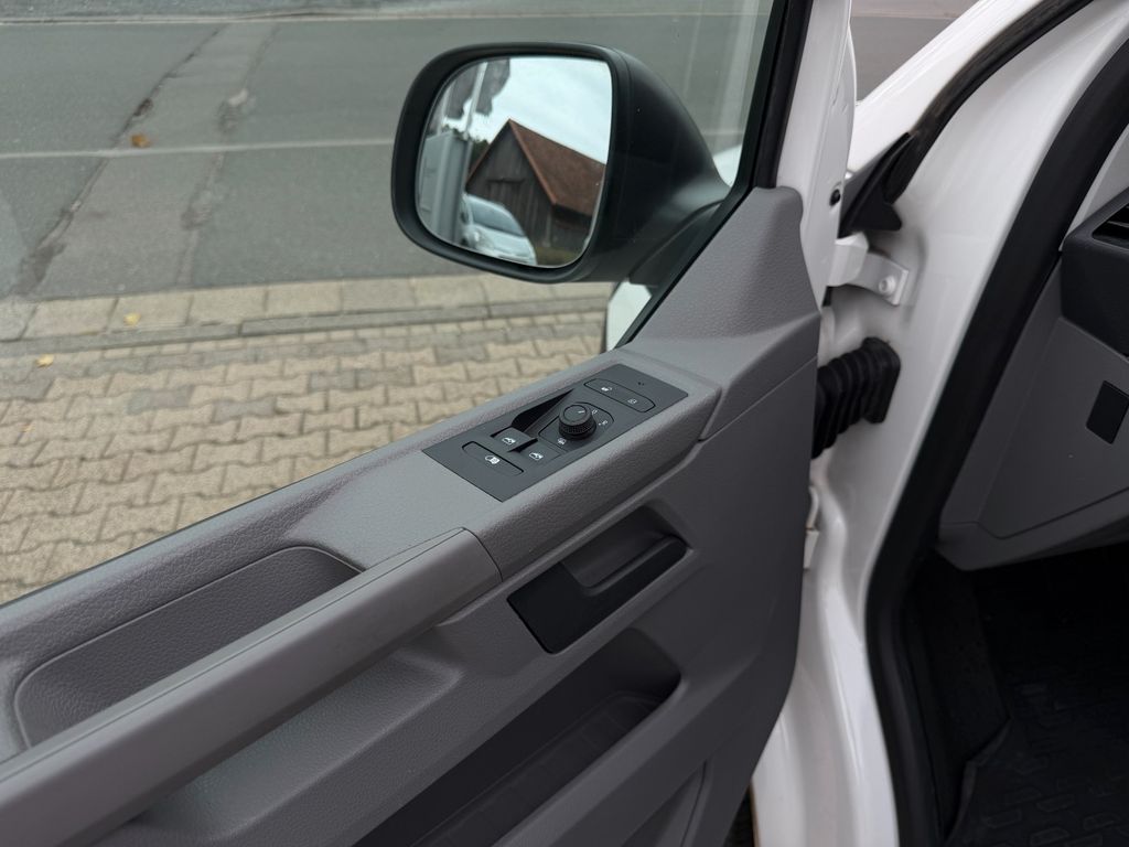 Volkswagen T6 TRANSPORTER 2023 г. Белый, пробег 60000 км