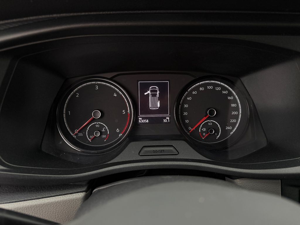 Volkswagen T6 TRANSPORTER 2023 г. Белый, пробег 60000 км