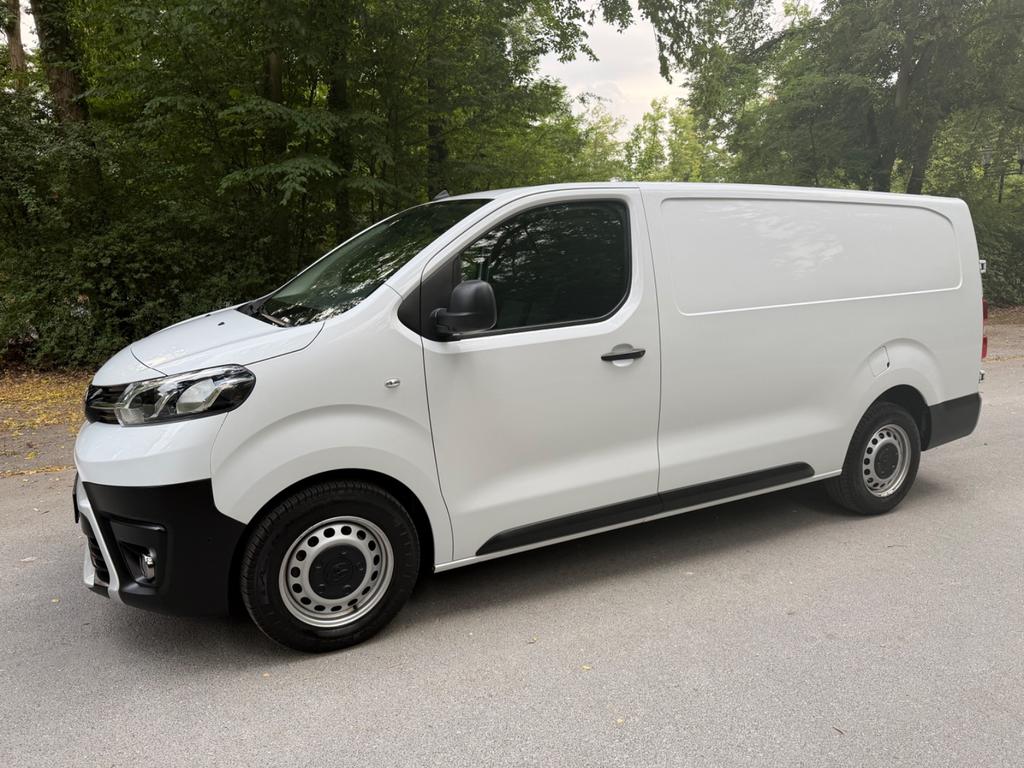 Toyota PROACE (VERSO) 2023 г. Белый, пробег 56000 км
