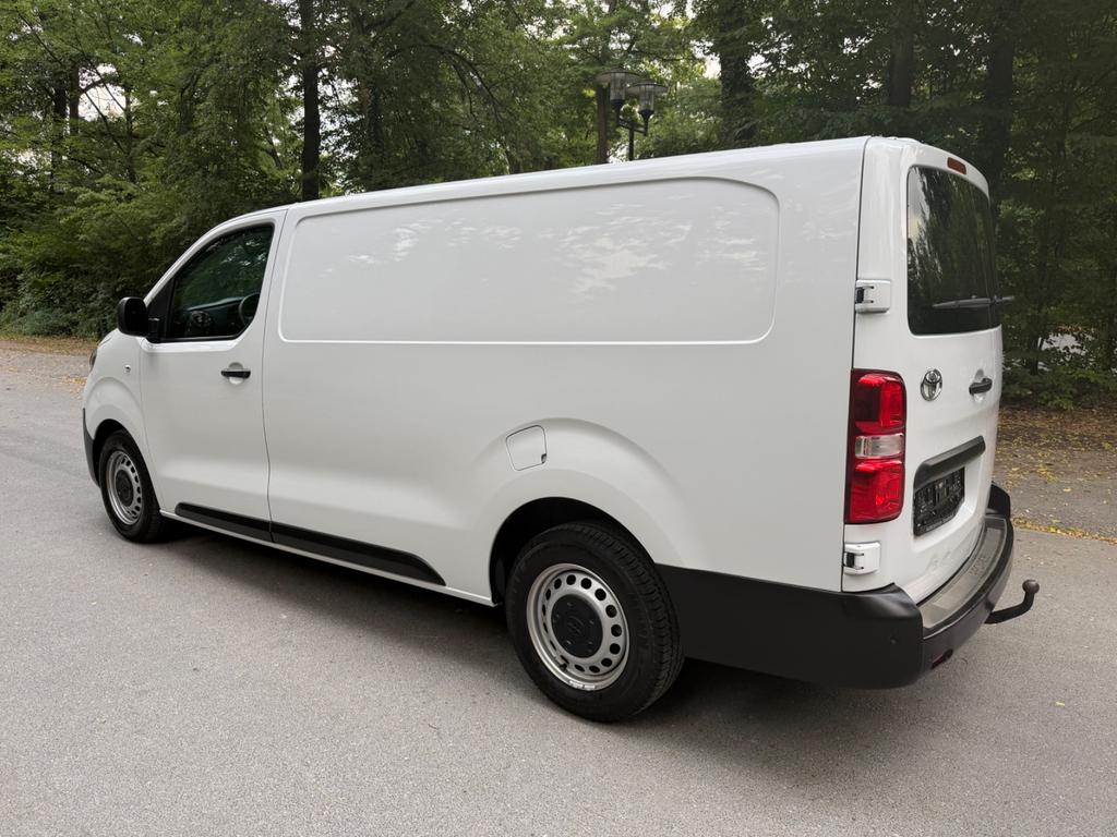 Toyota PROACE (VERSO) 2023 г. Белый, пробег 56000 км