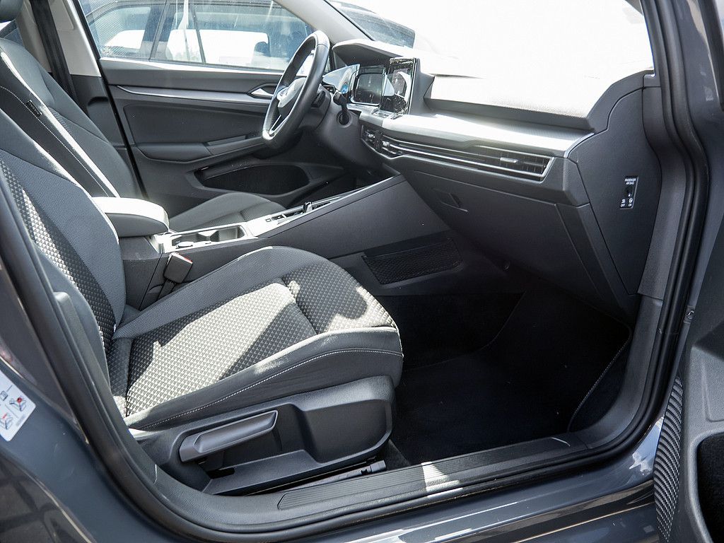 Volkswagen Golf 2023 г. Серый, пробег 57291 км