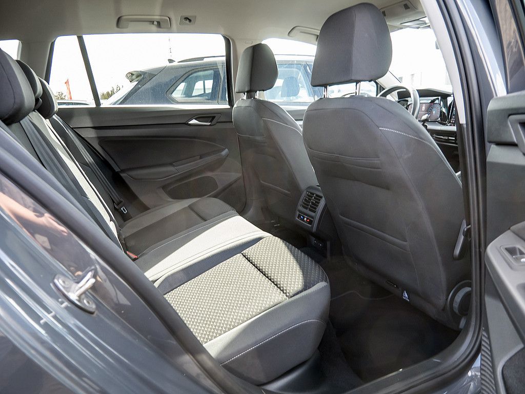 Volkswagen Golf 2023 г. Серый, пробег 57291 км