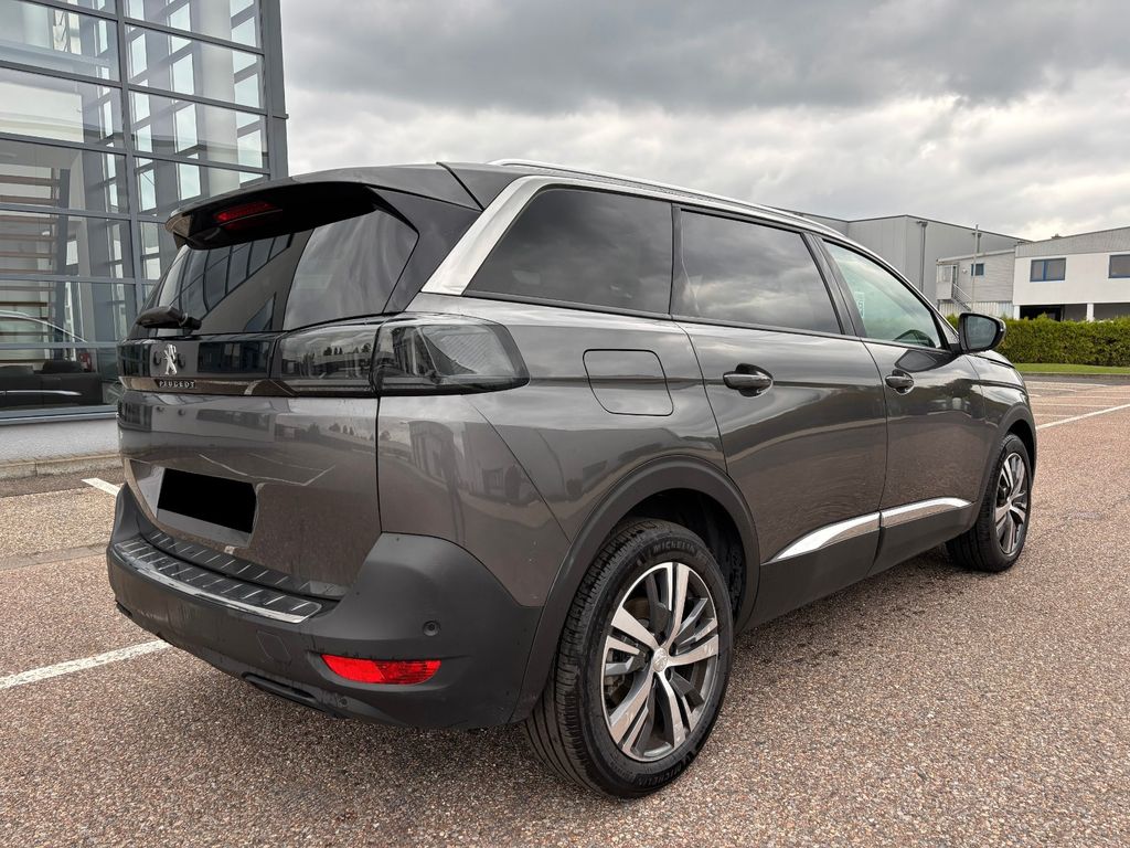 Peugeot 5008 2021 г. Серый, пробег 41350 км