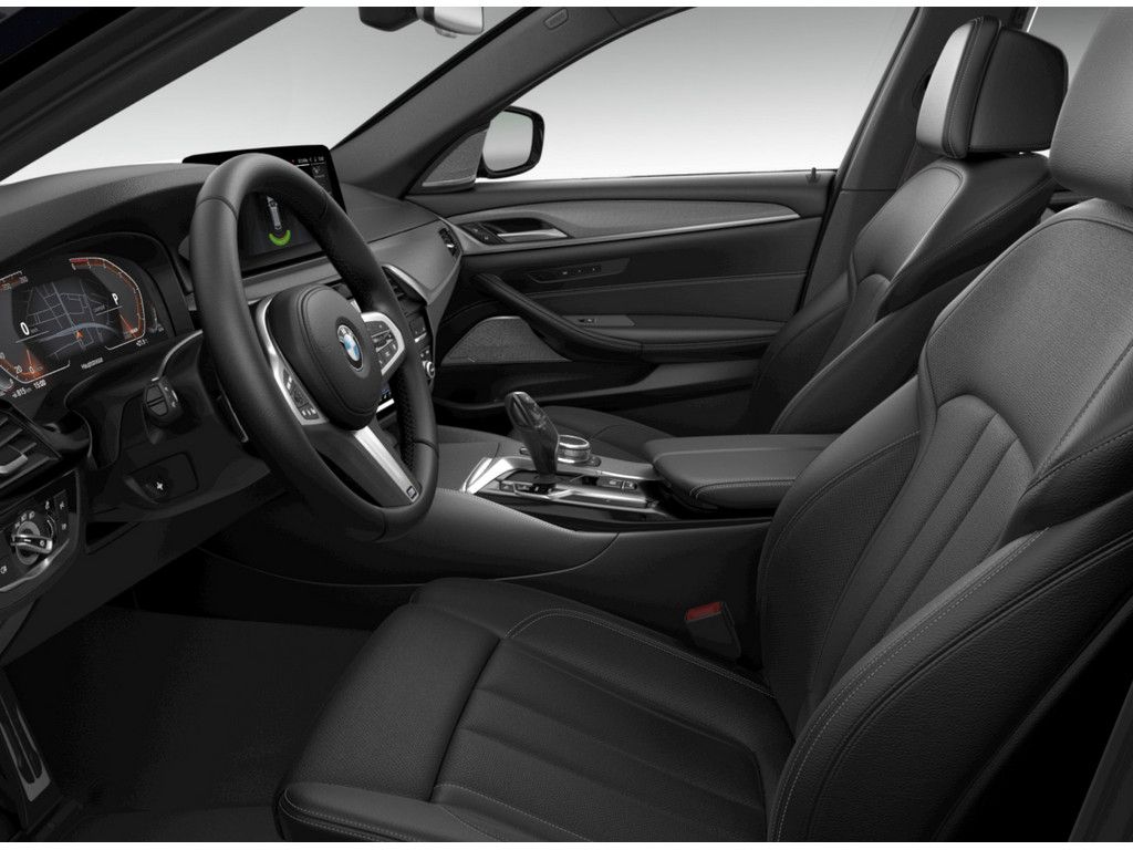 BMW 540 2023 г. Чёрный, пробег 54937 км
