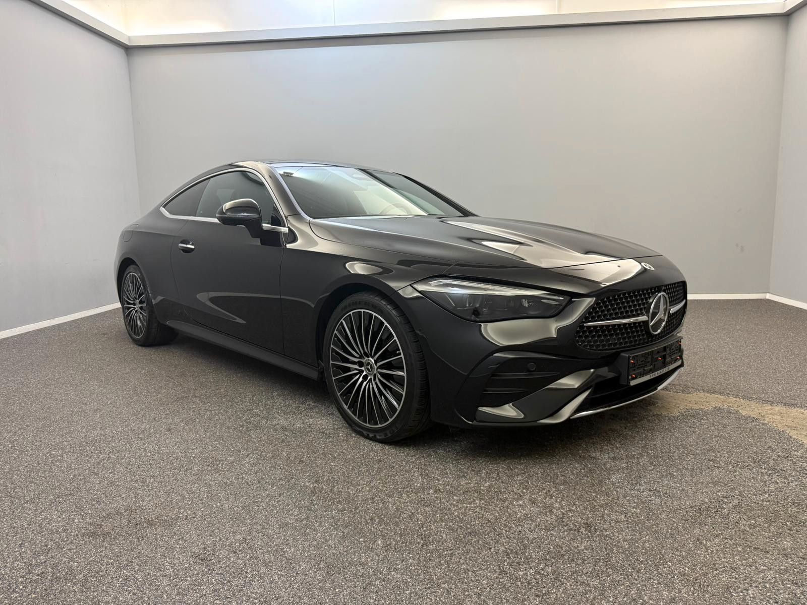 Mercedes-Benz CLE 220 2024 г. Чёрный, пробег 57000 км