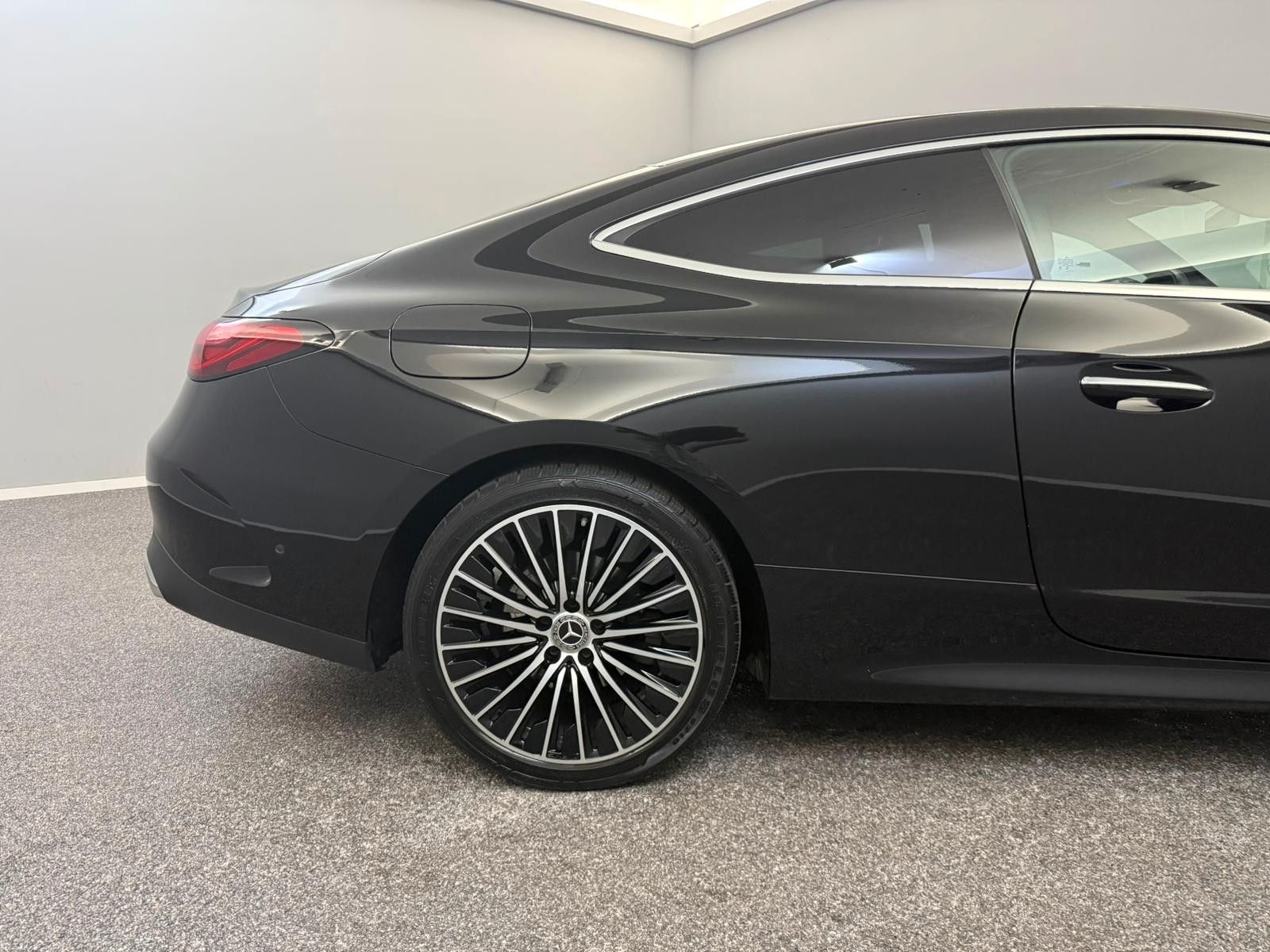 Mercedes-Benz CLE 220 2024 г. Чёрный, пробег 57000 км