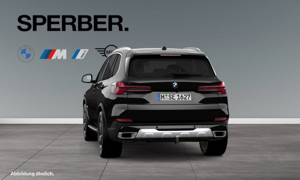 BMW X5 2023 г. Чёрный, пробег 26503 км