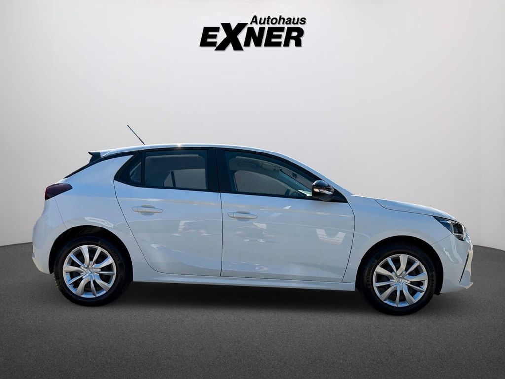 Opel Corsa 2023 г. Белый, пробег 29739 км