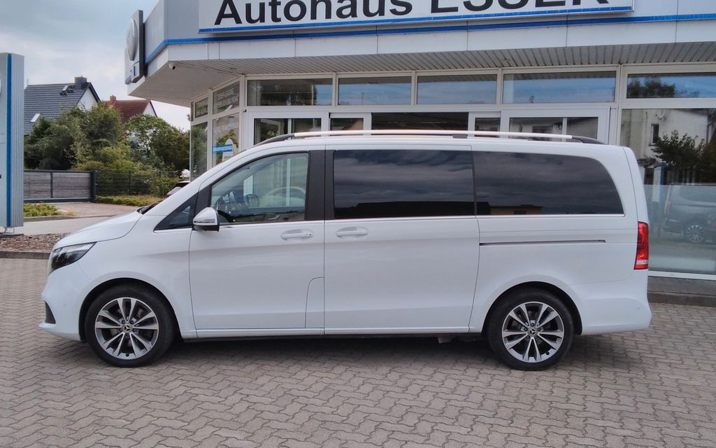 Mercedes-Benz V 300 2023 г. Белый, пробег 56516 км
