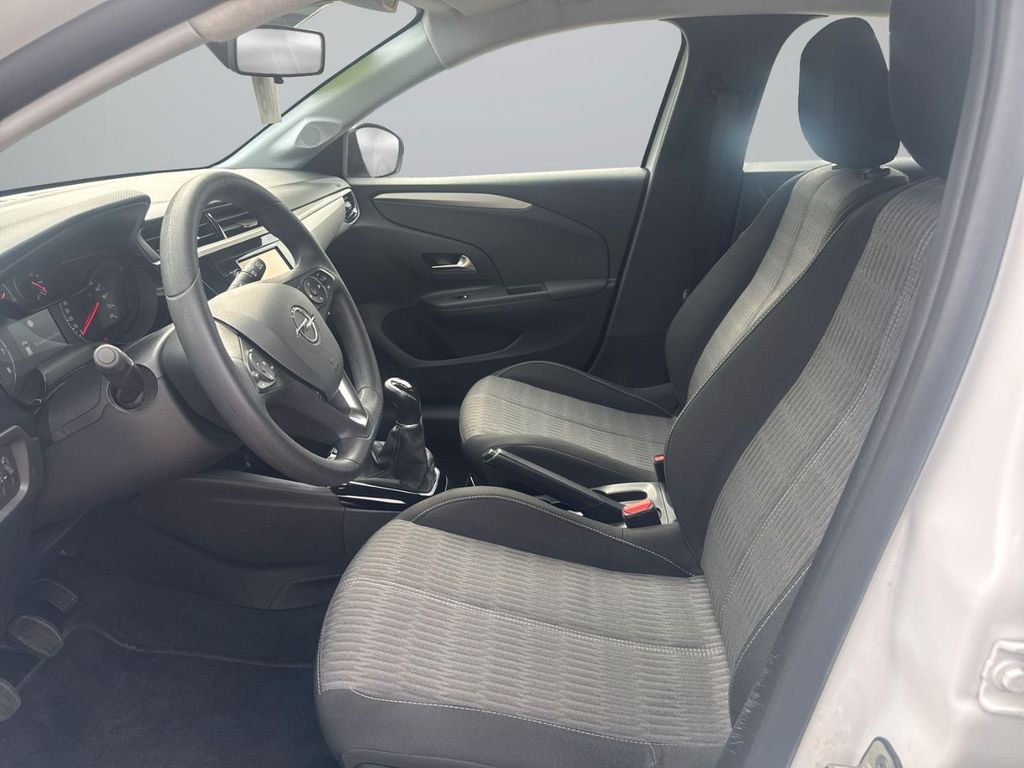Opel Corsa 2023 г. Белый, пробег 49663 км