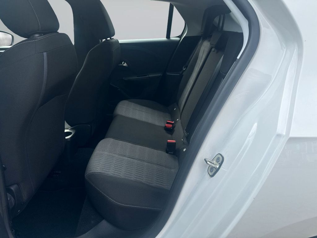 Opel Corsa 2023 г. Белый, пробег 49663 км