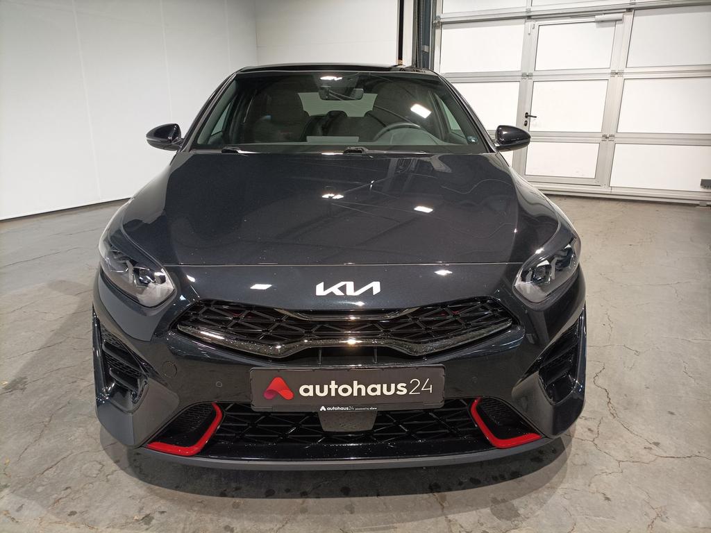 Kia CEE'D / CEED 2023 г. Чёрный, пробег 47383 км