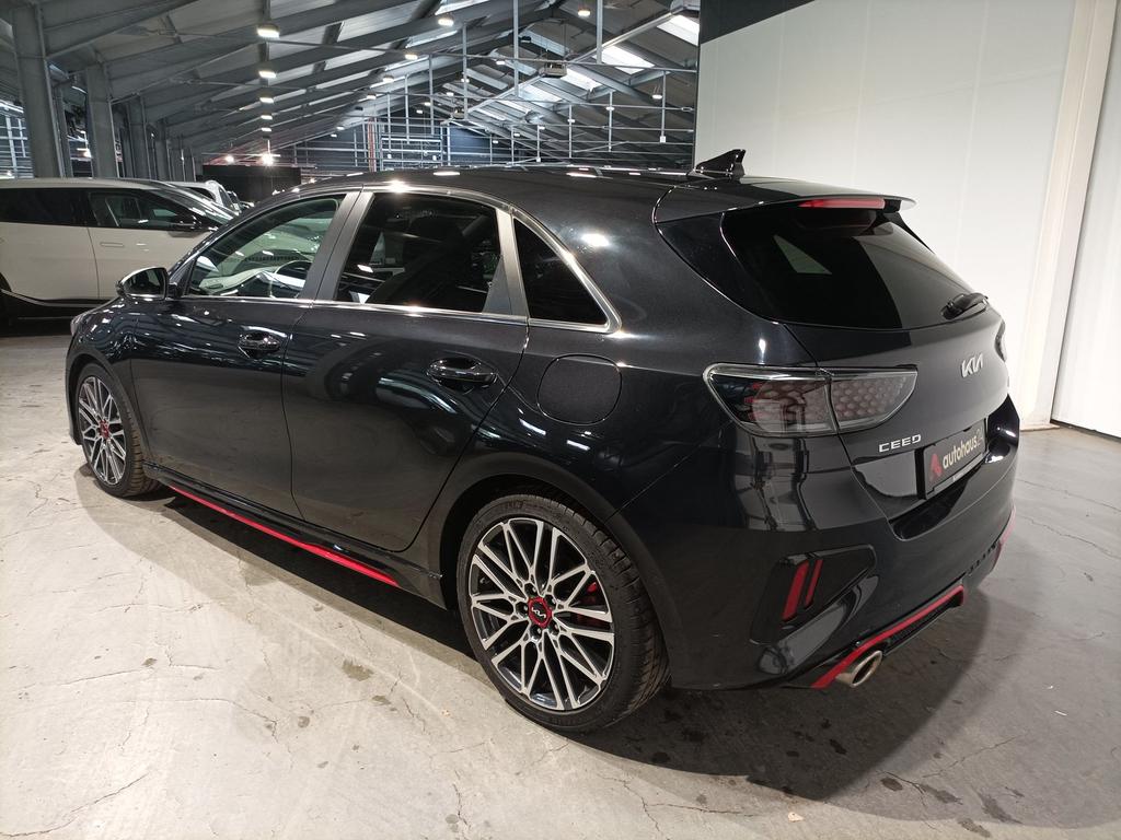 Kia CEE'D / CEED 2023 г. Чёрный, пробег 47383 км
