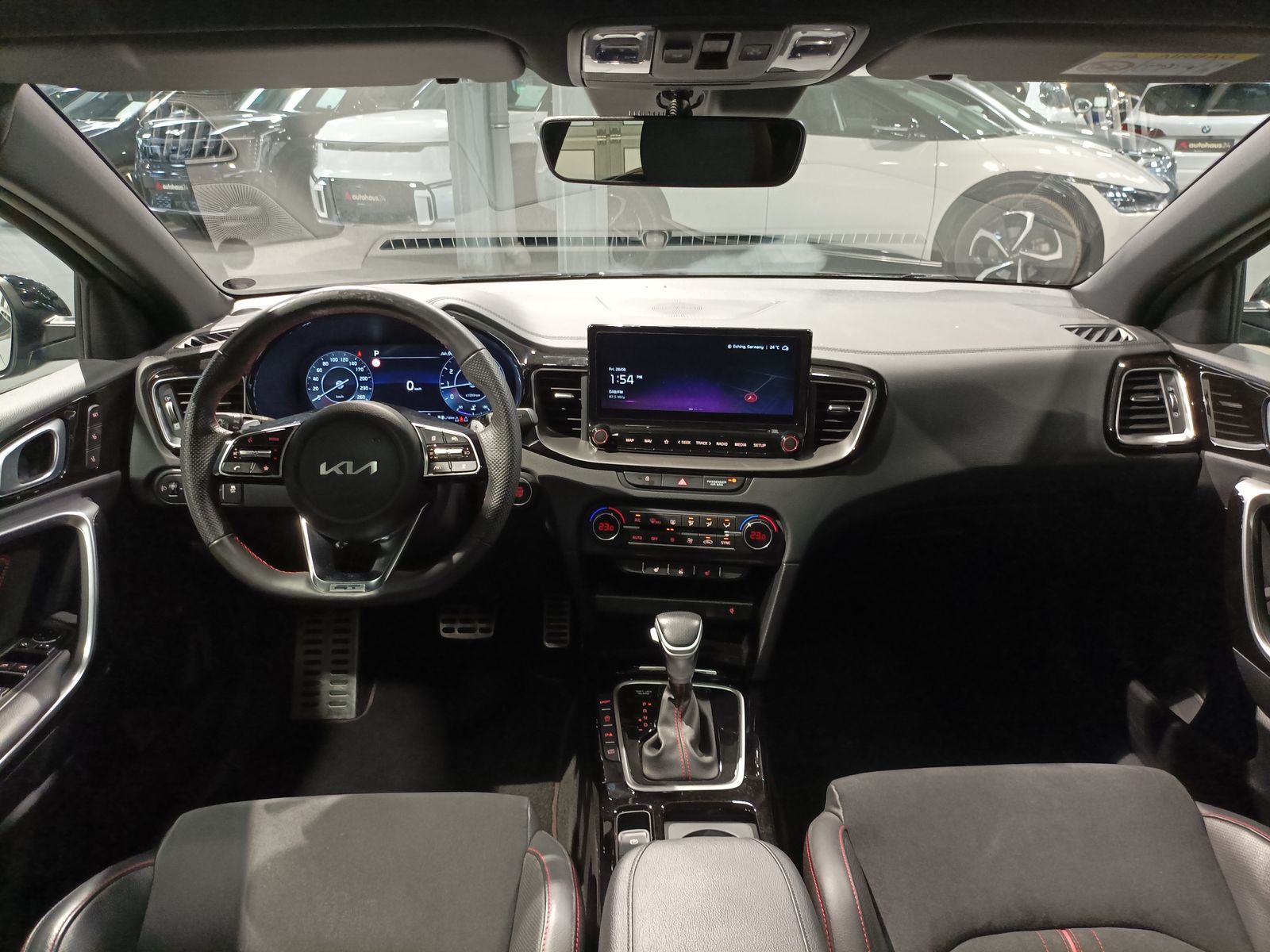 Kia CEE'D / CEED 2023 г. Чёрный, пробег 47383 км