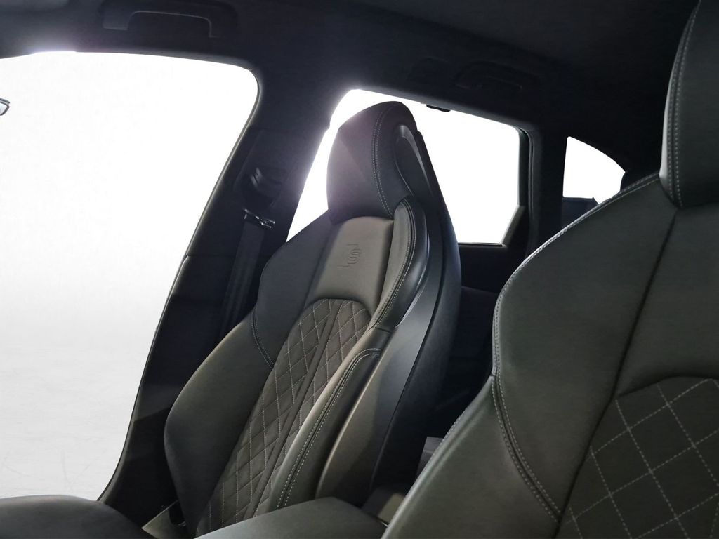 Audi S4 2024 г. Белый, пробег 46999 км