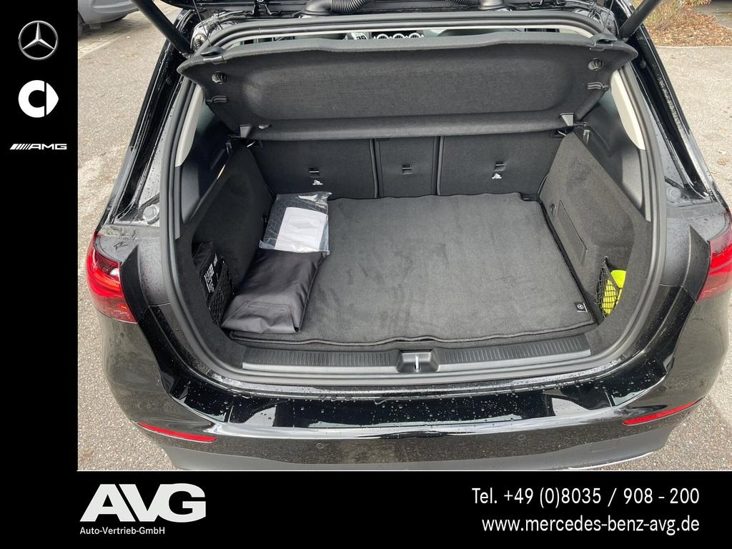 Mercedes-Benz B 180 2024 г. Чёрный, пробег 15500 км