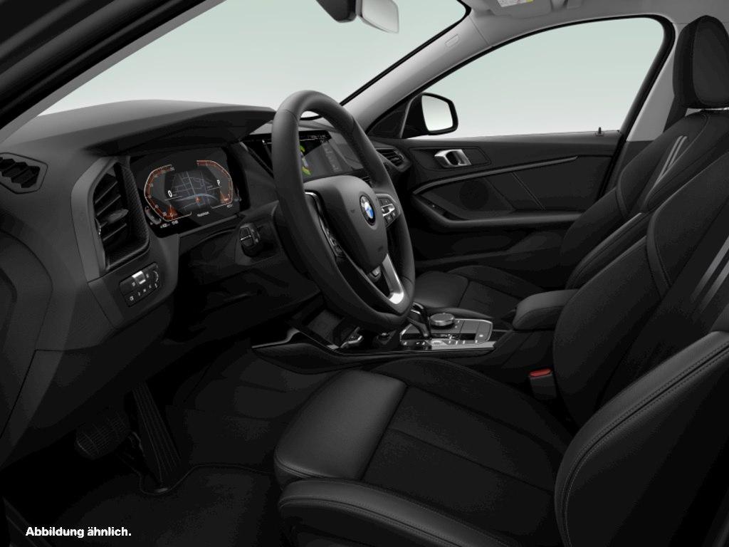 BMW 118 2023 г. Чёрный, пробег 20412 км