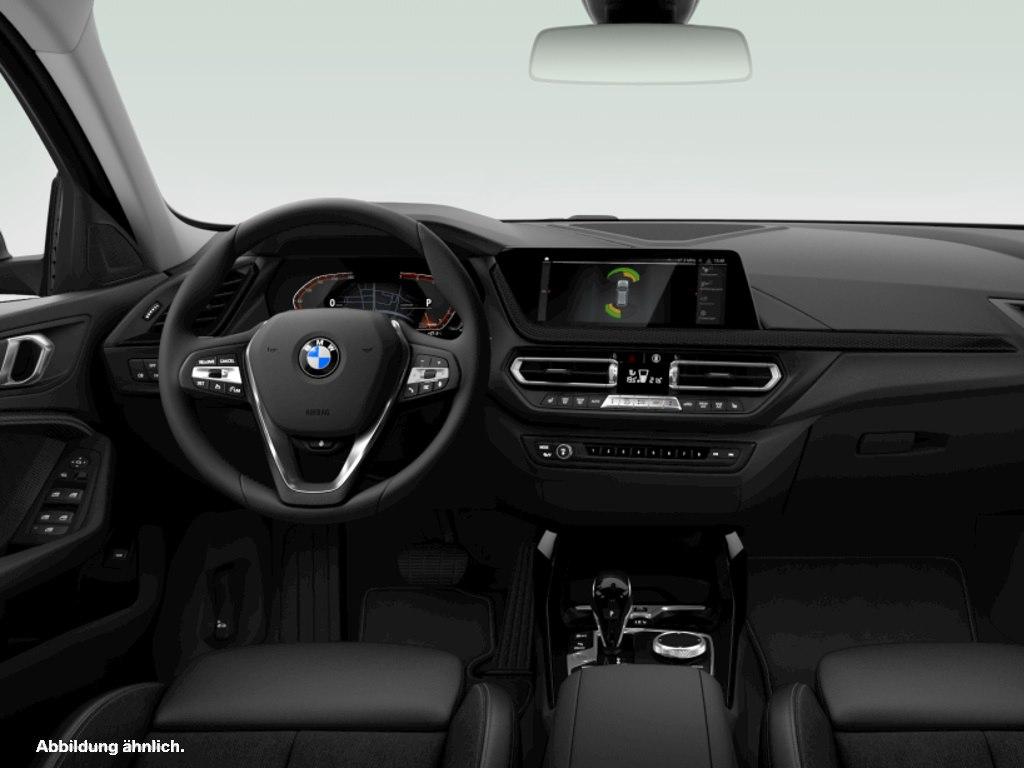 BMW 118 2023 г. Чёрный, пробег 20412 км
