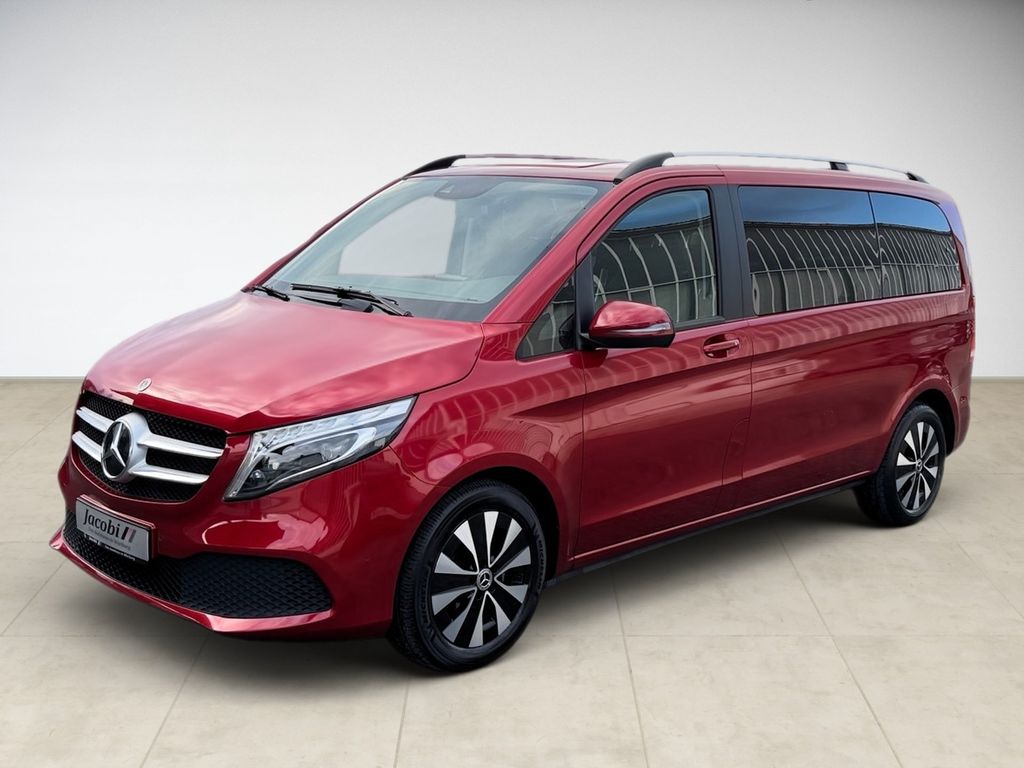 Mercedes-Benz V 250 2022 г. Красный, пробег 44600 км