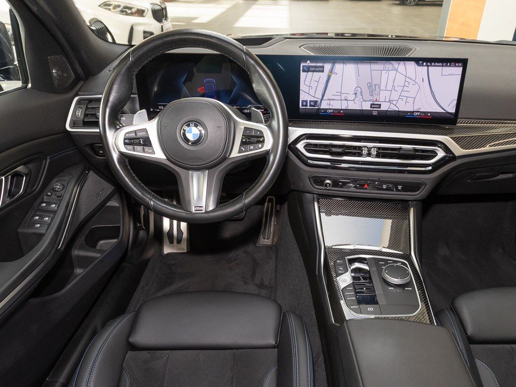 BMW 330 2023 г. Синий, пробег 38798 км