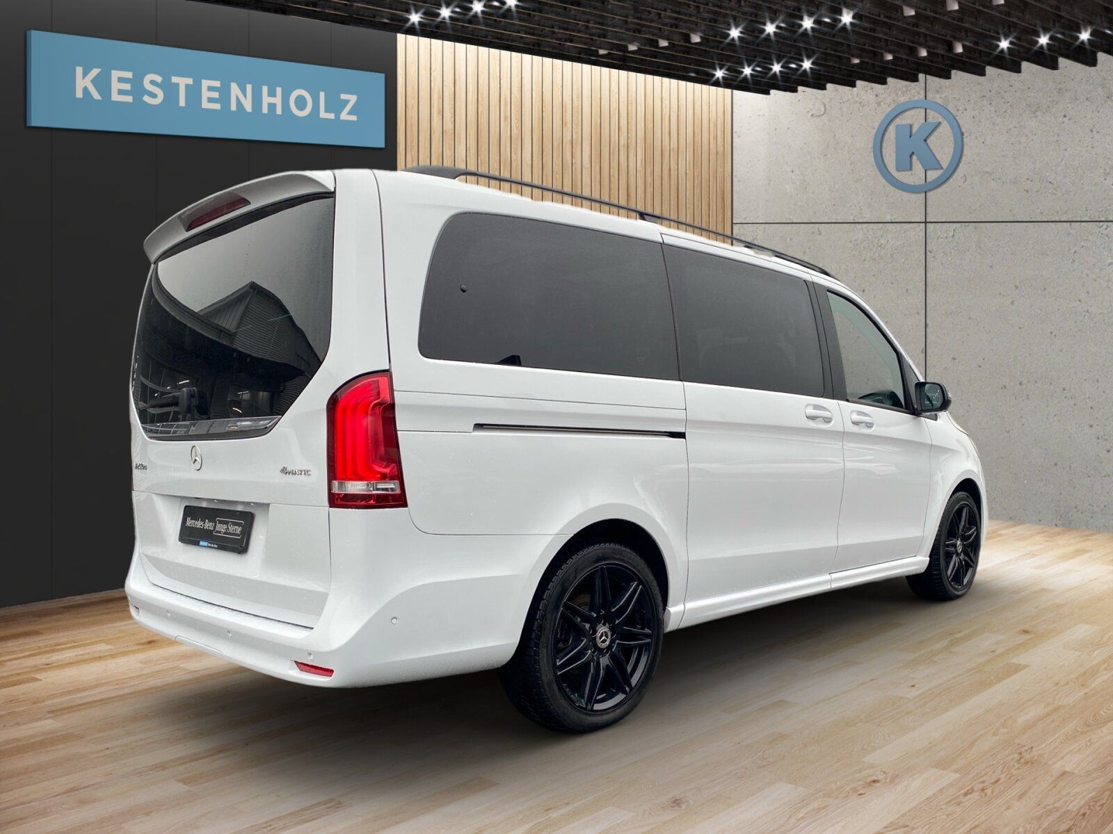Mercedes-Benz V 250 2024 г. Белый, пробег 23122 км
