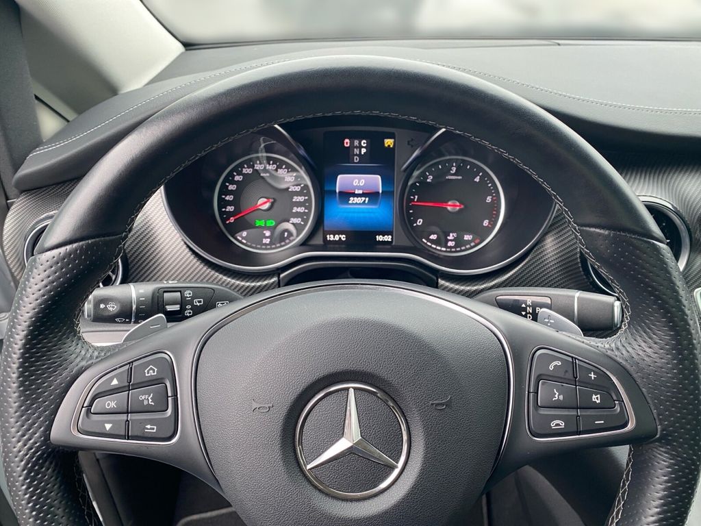 Mercedes-Benz V 250 2024 г. Белый, пробег 23122 км