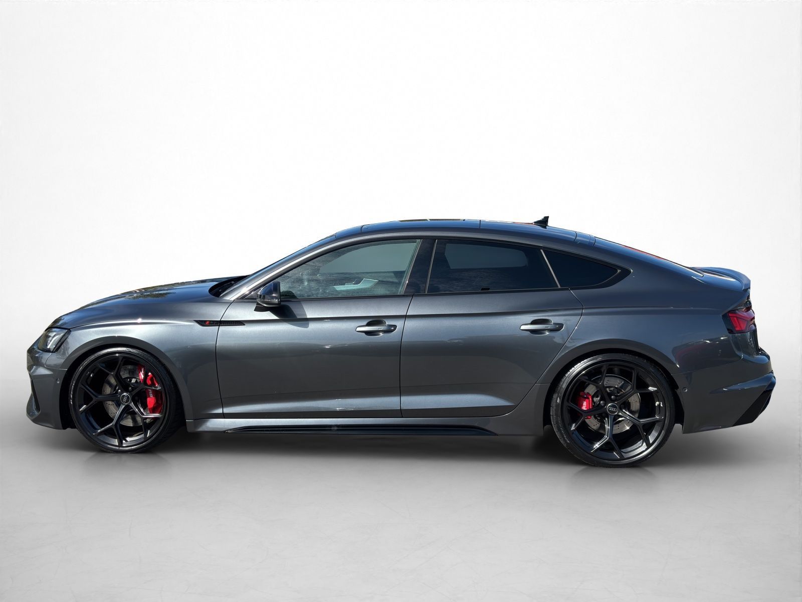 Audi RS5 2023 г. Серый, пробег 39250 км
