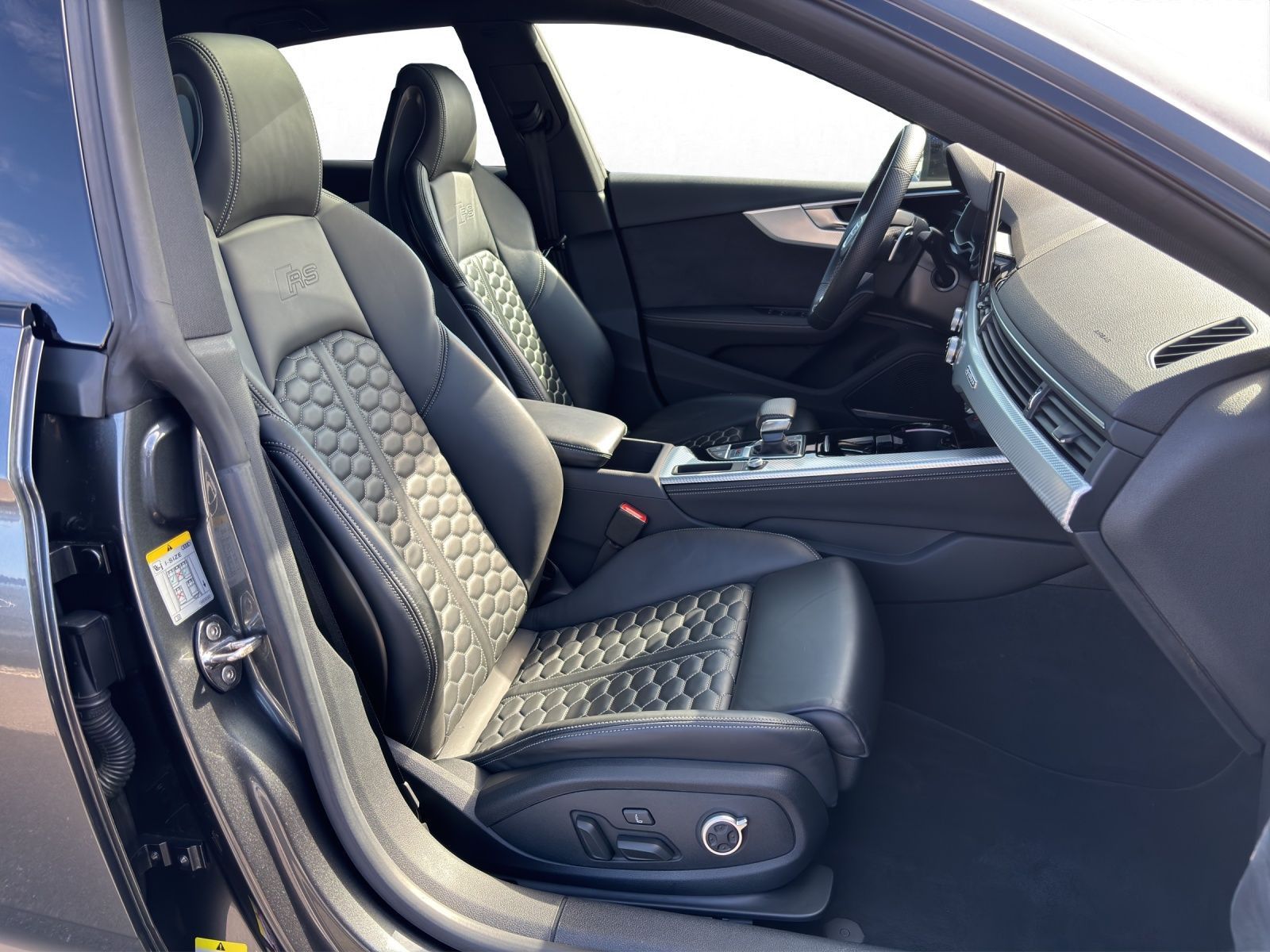 Audi RS5 2023 г. Серый, пробег 39250 км