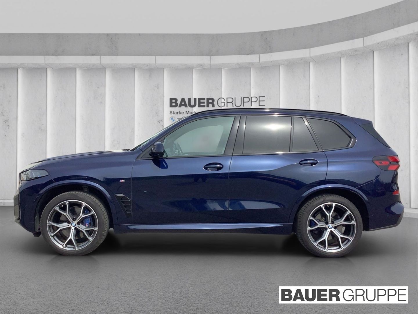 BMW X5 2023 г. Синий, пробег 59300 км