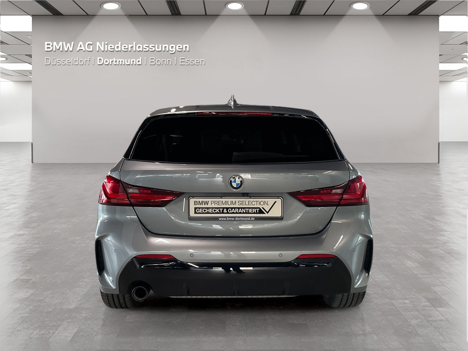 BMW 118 2023 г. Серый, пробег 42283 км