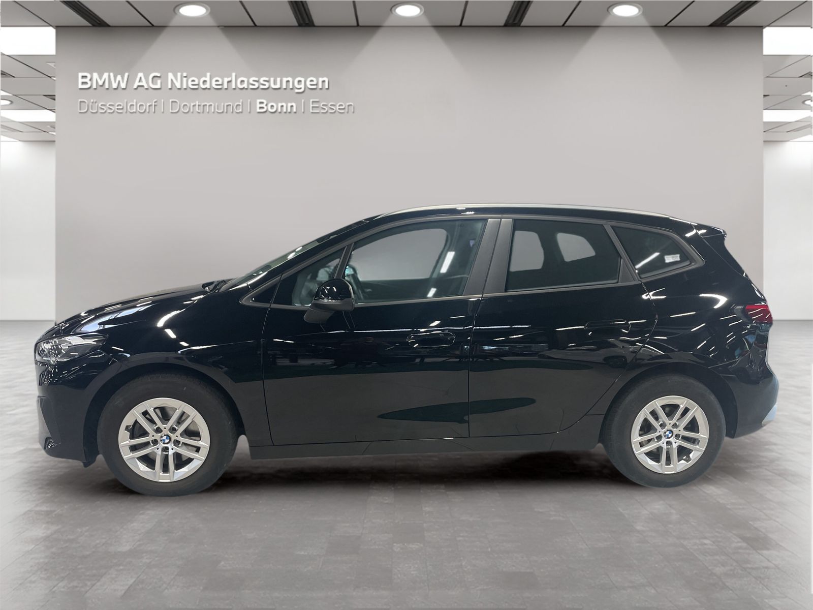 BMW 218 ACTIVE TOURER 2022 г. Чёрный, пробег 54919 км
