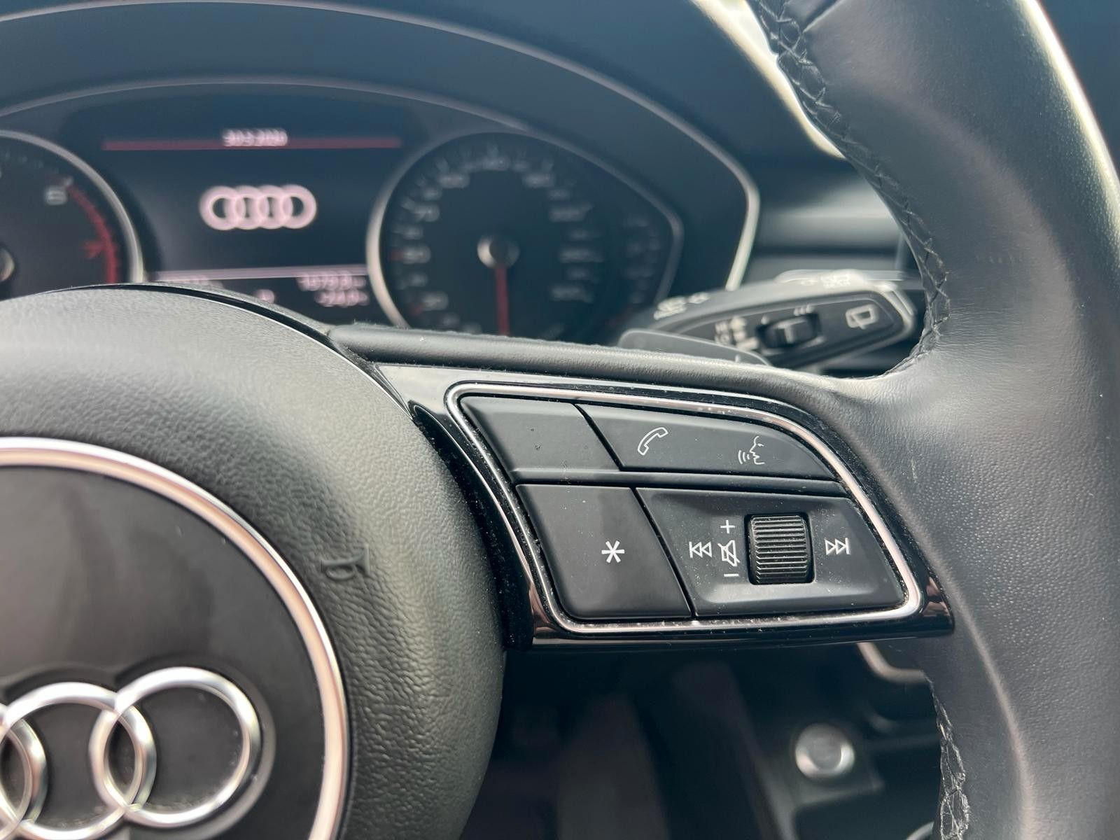 Audi A4 2022 г. Чёрный, пробег 46000 км