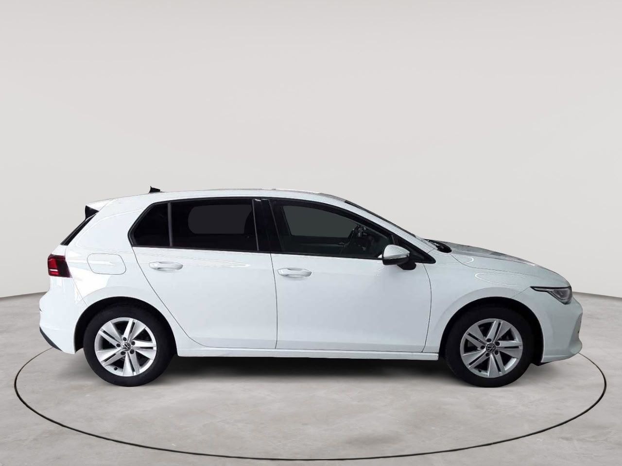 Volkswagen Golf 2025 г. Белый, пробег 51606 км