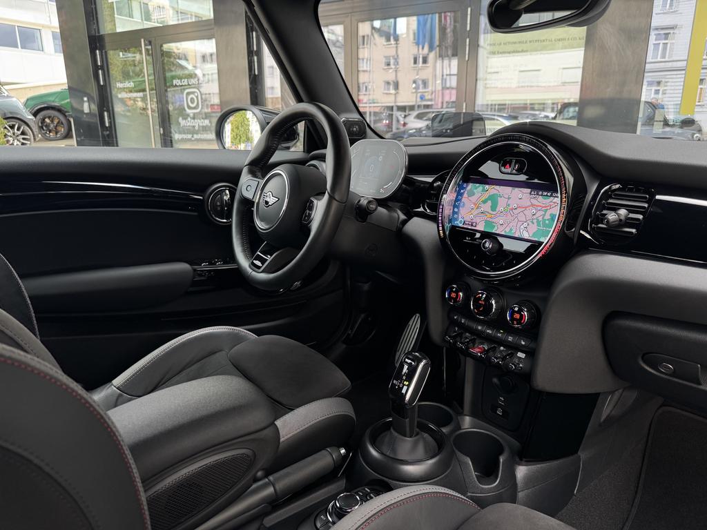 Mini COOPER S CABRIO 2023 г. Серебристый, пробег 45696 км