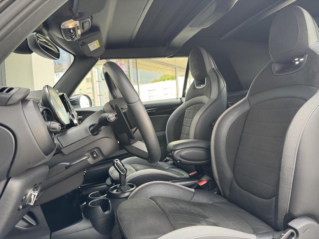 Mini COOPER S CABRIO 2023 г. Серебристый, пробег 45696 км